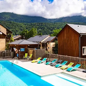 Domaine De La Vallée D'ax Aparthotel