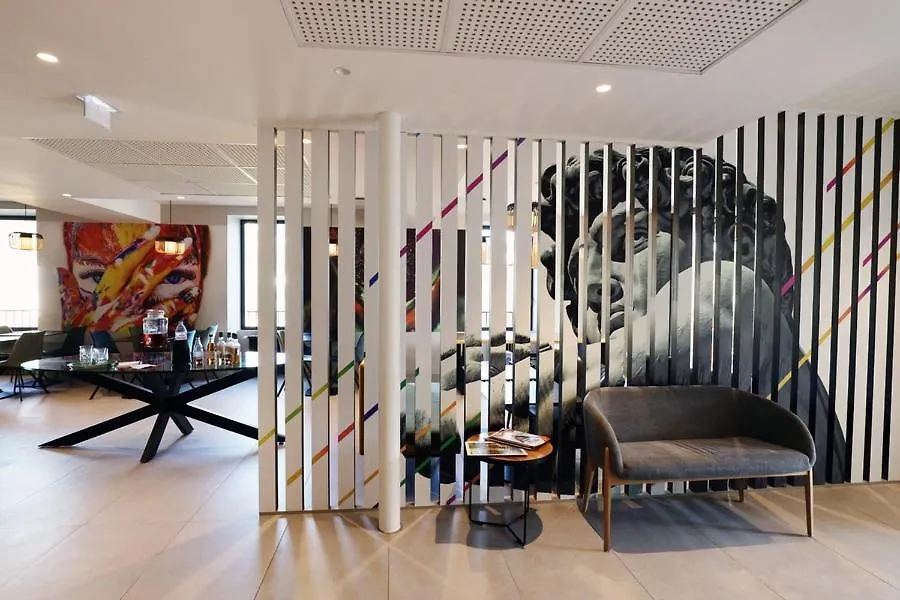 ***  Hotel La Capelle Millau France